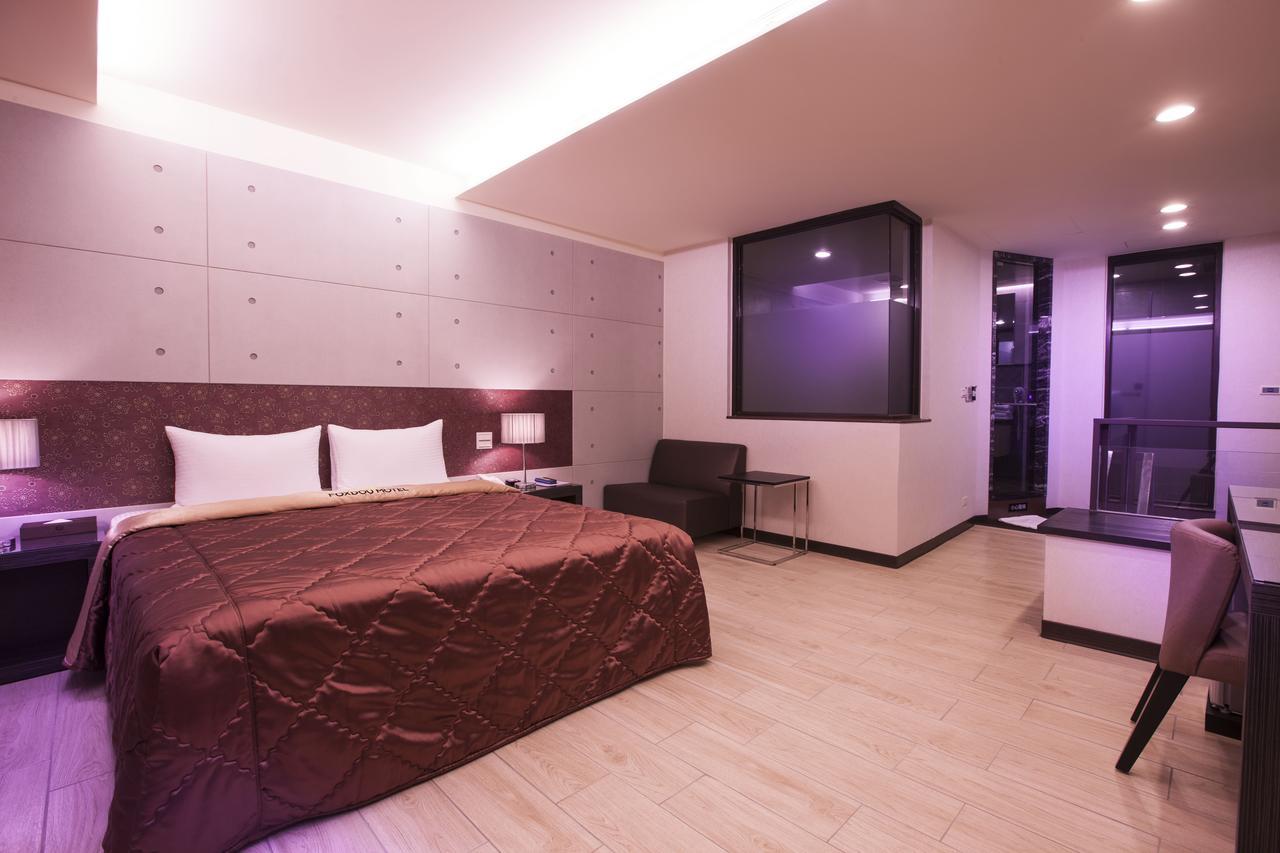 Foxdou Business Motel Tajnan Kültér fotó