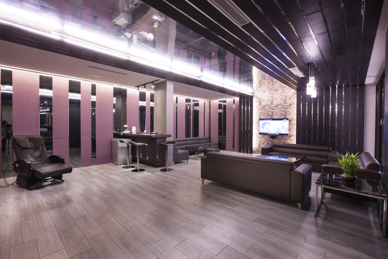 Foxdou Business Motel Tajnan Kültér fotó