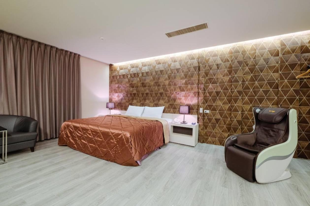Foxdou Business Motel Tajnan Kültér fotó